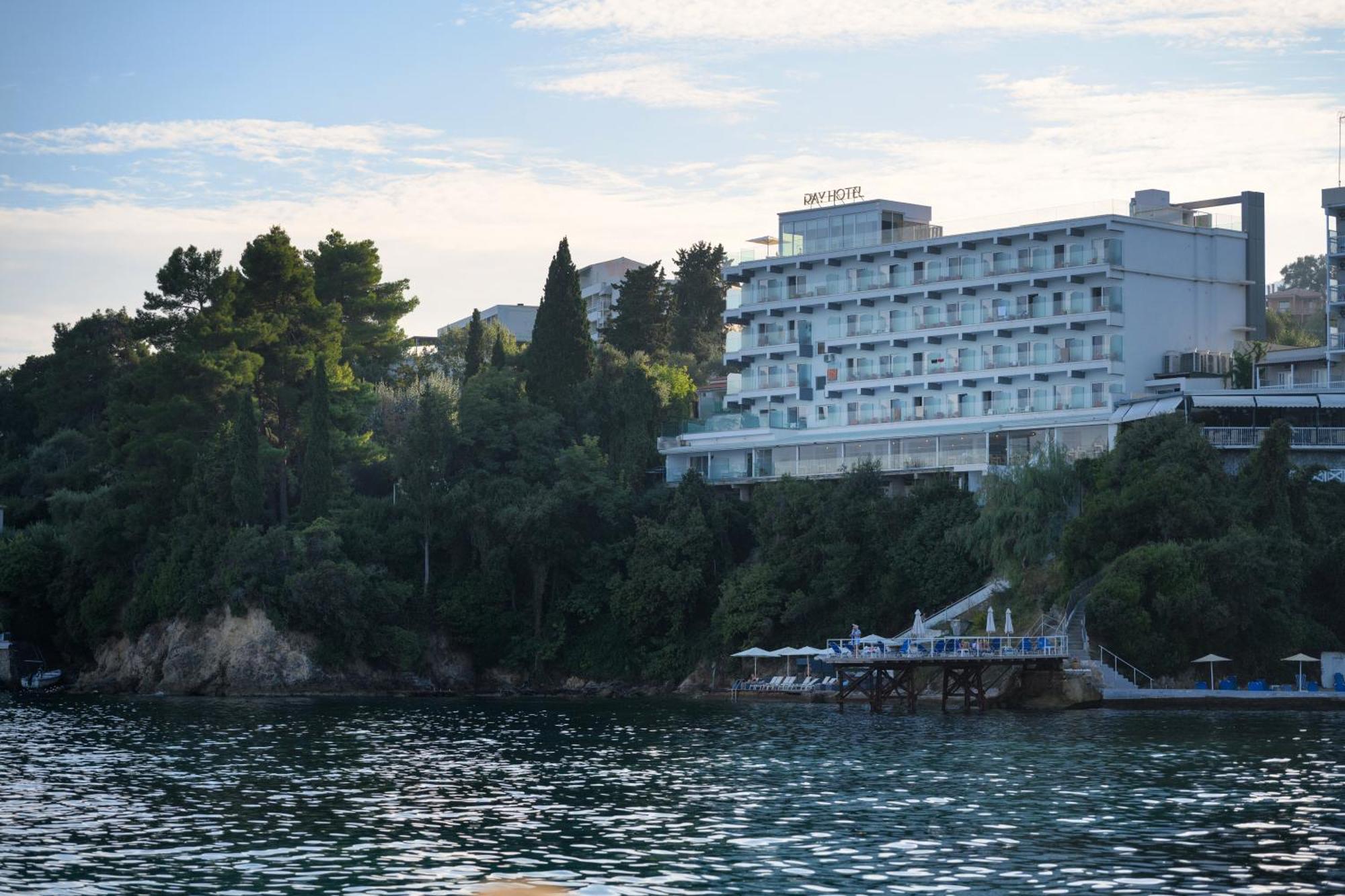 Ray Hotel Corfu เปรามา ภายนอก รูปภาพ